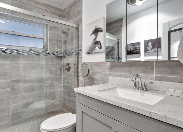 Property at 2131 NE 42nd Ct Unit 210e, Lighthouse Point, FL 33064, 1 bed, 1 bath