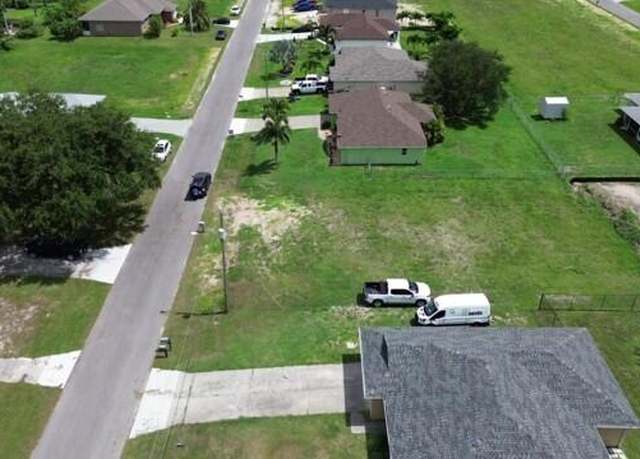 Property at 2212 NE 13th Pl, Cape Coral, FL 33909
