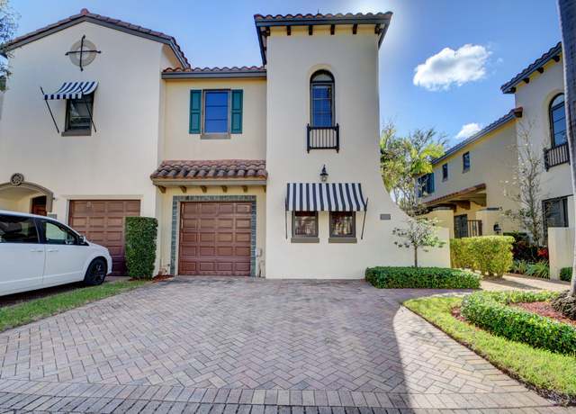 Property at 810 Via Villagio, Hypoluxo, FL 33462, 3 beds, 2.5 baths
