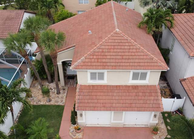 Property at 6359 Harbour Star Dr, Lake Worth, FL 33467, 4 beds, 2.5 baths