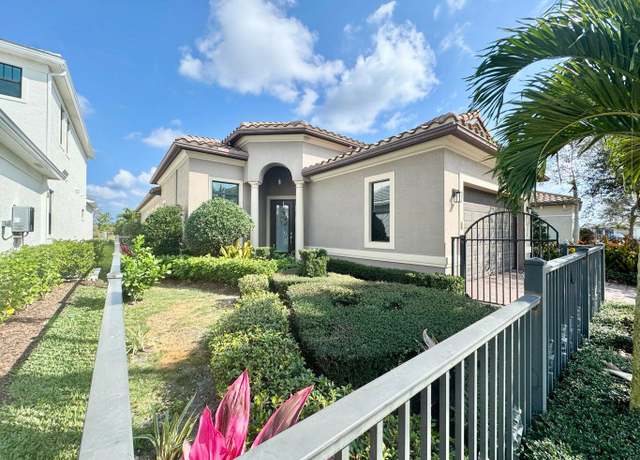 Property at 320 SE Fascino Cir, Port Saint Lucie, FL 34984, 3 beds, 2 baths