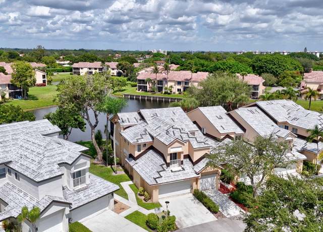 Property at 23181 Fountain Vw Unit B, Boca Raton, FL 33433, 3 beds, 2.5 baths