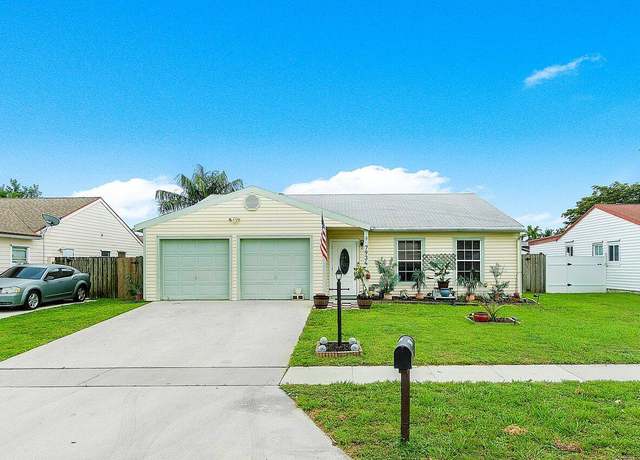 Property at 7934 Burlwood Ln, Lake Worth, FL 33467, 3 beds, 2 baths