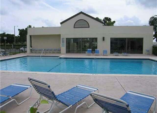 Property at 210 Lake Pointe Dr #103, Oakland Park, FL 33309, 2 beds, 2 baths