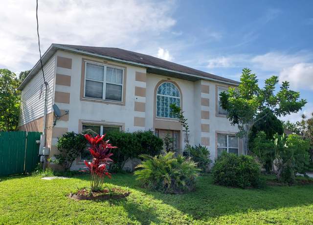 Property at 1381 SW Dorchester St, Port Saint Lucie, FL 34983, 4 beds, 2.5 baths