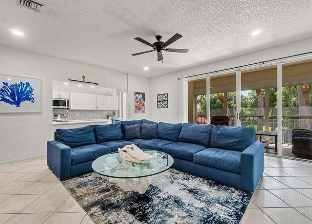 Property at 103 Half Moon Cir Unit E2, Hypoluxo, FL 33462, 2 beds, 2 baths