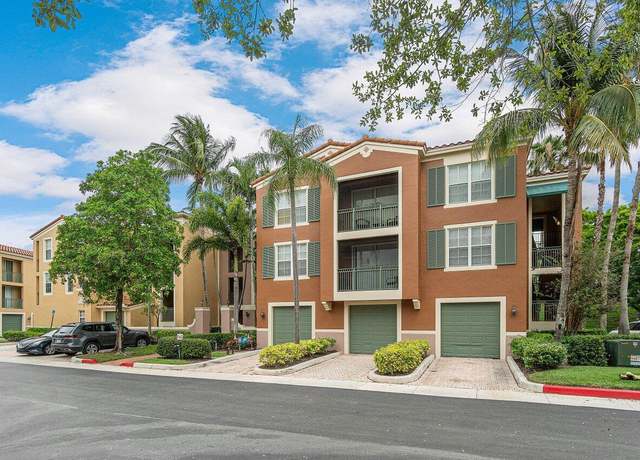 Property at 11760 Saint Andrews Pl #302, Wellington, FL 33414, 3 beds, 2 baths