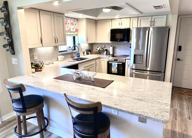 Property at 301 SW South River Dr #206, Stuart, FL 34997, 2 beds, 2 baths