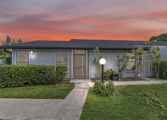 Property at 4389 Willow Pond Cir, West Palm Beach, FL 33417, 2 beds, 2 baths