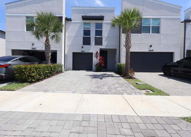 Property at 1653 Lindley St, Mangonia Park, FL 33407, 3 beds, 2.5 baths