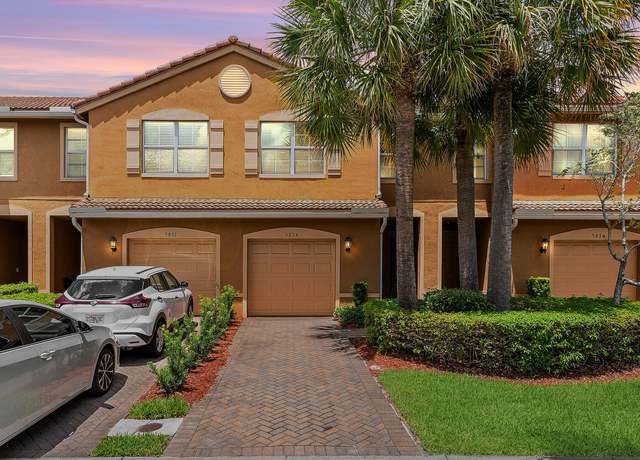 Property at 5834 Monterra Club Dr, Lake Worth, FL 33463, 3 beds, 2.5 baths