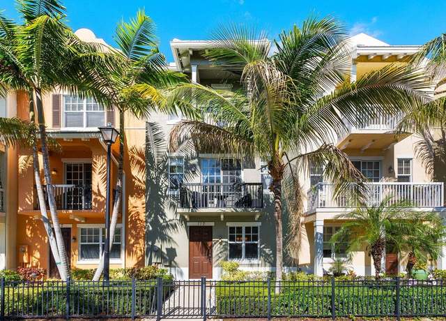 Property at 110 SW 1st Ave, Delray Beach, FL 33444, 3 beds, 3.5 baths