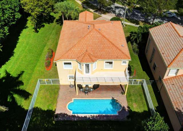 Property at 2972 Shaughnessy Dr, Wellington, FL 33414, 5 beds, 3.5 baths
