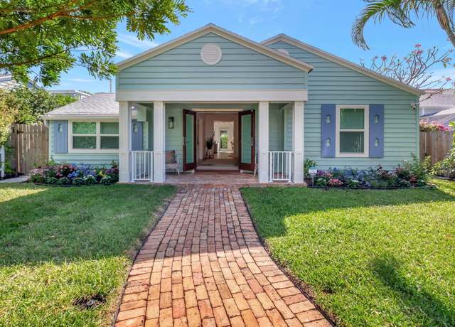 Property at 227 NE 1st Ave, Delray Beach, FL 33444, 5 beds, 4 baths