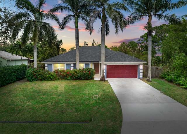 Property at 1611 SW Glacador Ave, Port Saint Lucie, FL 34953, 3 beds, 2 baths