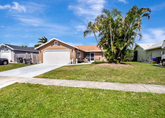 Property at 5059 El Claro Cir, West Palm Beach, FL 33415, 3 beds, 2 baths