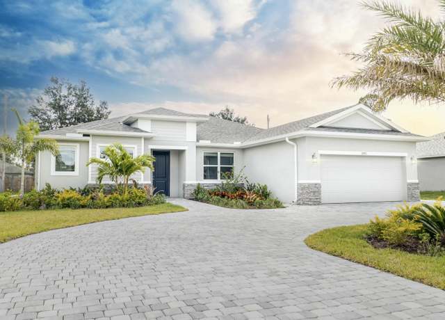 Property at 6801 Deland Ave, Fort Pierce, FL 34951, 3 beds, 2 baths