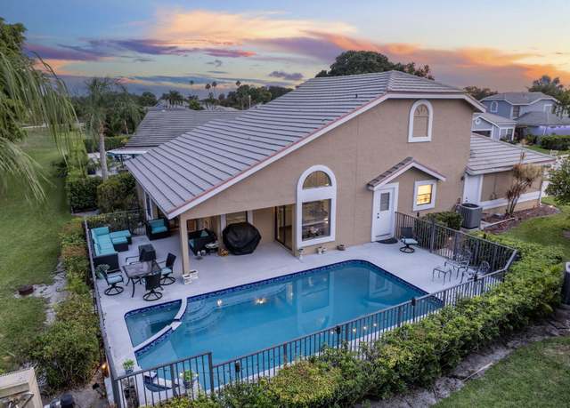 Property at 8080 Covington Ct, Lake Worth, FL 33467, 3 beds, 2.5 baths