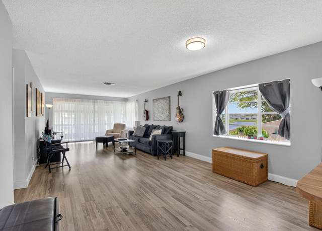 Property at 13212 Lucinda Palm Ct Unit D, Delray Beach, FL 33484, 2 beds, 2 baths