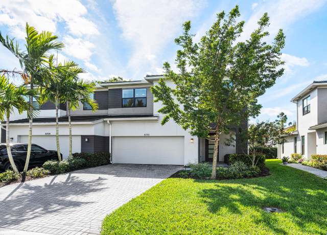 Property at 8710 Corvus Dr, Lake Worth, FL 33467, 3 beds, 2.5 baths