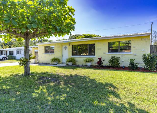 Property at 4318 S Mary Cir, Palm Beach Gardens, FL 33410, 2 beds, 2 baths