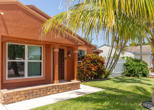 Property at 10585 Aquarius Ln, Royal Palm Beach, FL 33411, 4 beds, 2 baths