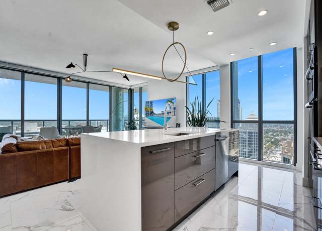 Property at 100 E Las Olas Blvd #3301, Fort Lauderdale, FL 33301, 3 beds, 2.5 baths