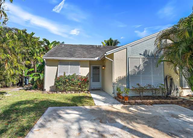 Property at 170 Pinewood Ct, Jupiter, FL 33458, 2 beds, 2 baths