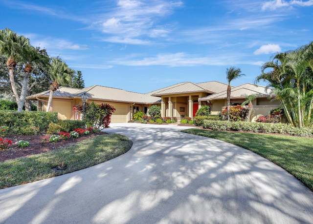 Property at 6446 SE Oakmont Pl, Stuart, FL 34997, 3 beds, 2 baths