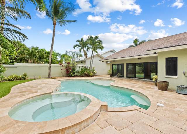 Property at 141 Sand Pine Dr, Jupiter, FL 33477, 3 beds, 2 baths