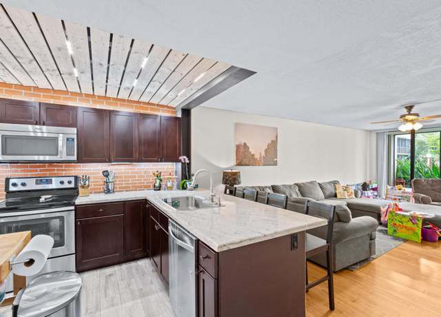 Property at 2941 SW 87th Ave #405, Davie, FL 33328, 2 beds, 2 baths