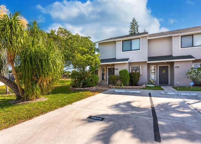 Property at 5606 Channel Dr, Lake Worth, FL 33463, 3 beds, 2 baths