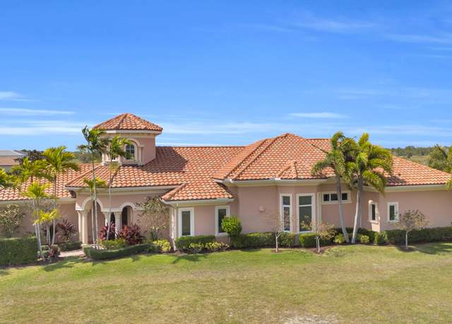 Property at 408 SE Fascino Cir, Port Saint Lucie, FL 34984, 3 beds, 3.5 baths