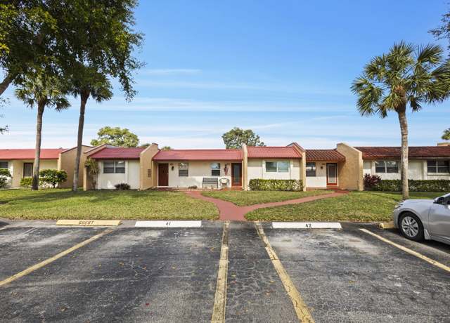 Property at 439 Lake Helen Dr, West Palm Beach, FL 33411, 2 beds, 2 baths