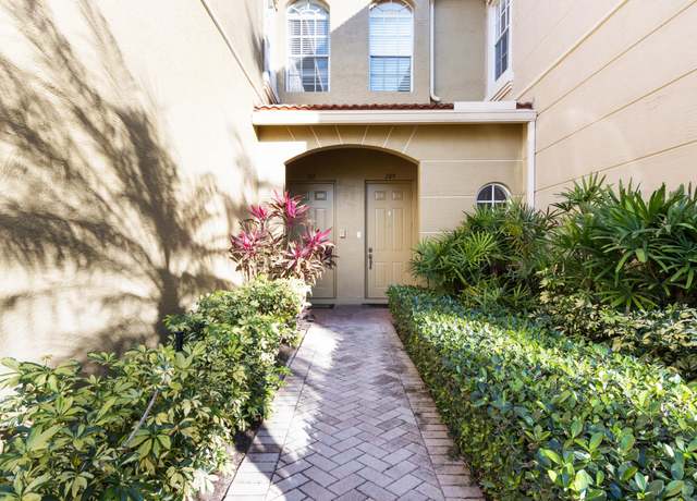 Property at 4991 Bonsai 111 Cir #111, Palm Beach Gardens, FL 33418, 3 beds, 2.5 baths