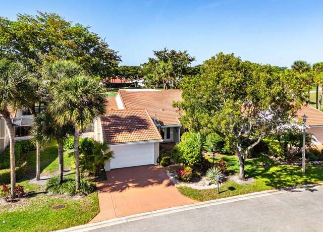 Property at 19 Glens Dr W, Boynton Beach, FL 33436, 3 beds, 2 baths