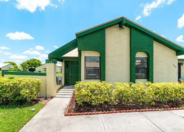 Property at 762 SW Claudia Ave, Port Saint Lucie, FL 34953, 3 beds, 2 baths