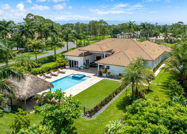 Property at 6635 E Calumet Cir, Lake Worth, FL 33467, 6 beds, 6.5 baths