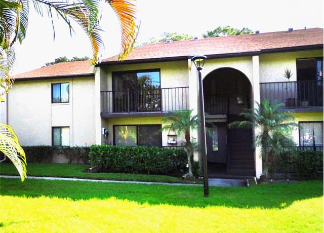 Property at 514 Shady Pine Way Unit C2, Greenacres, FL 33415, 2 beds, 2 baths