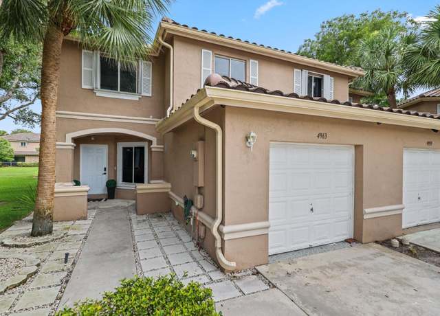 Property at 4963 Pinemore Ln, Lake Worth, FL 33463, 3 beds, 2.5 baths