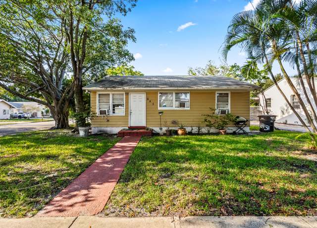Property at 645 32nd St, West Palm Beach, FL 33407, 5 beds, 3 baths