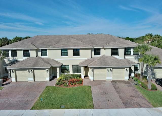 Property at 10087 W Villa Cir, Vero Beach, FL 32966, 3 beds, 2.5 baths