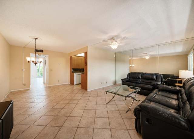 Property at 3011 Lincoln A, Boca Raton, FL 33434, 1 bed, 1.5 baths