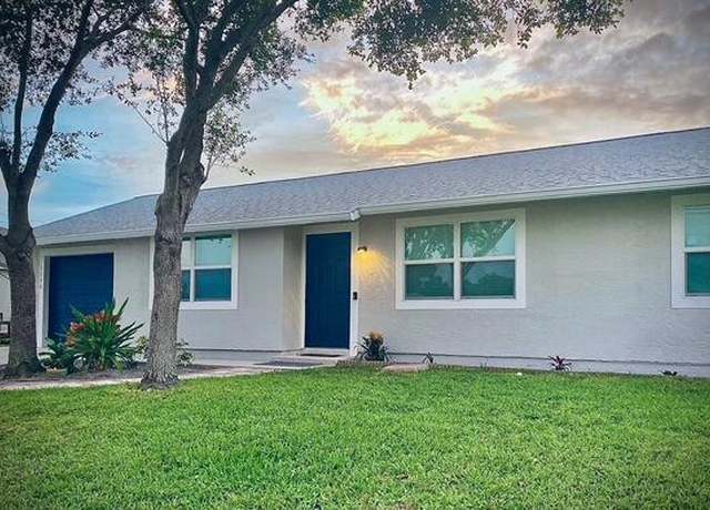 Property at 2590 SW Hinchman St, Port Saint Lucie, FL 34984, 3 beds, 2 baths