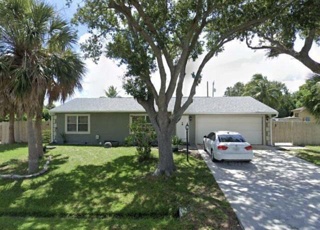 Property at 2061 SE Mandrake Cir, Port Saint Lucie, FL 34952, 3 beds, 3 baths
