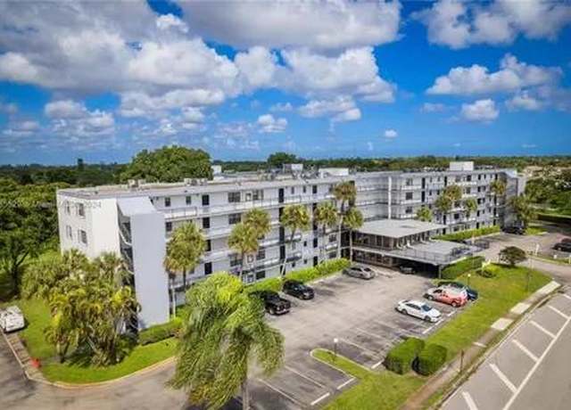 Property at 9235 SW 8th St #402, Boca Raton, FL 33428, 2 beds, 2 baths