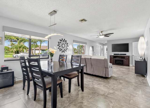 Property at 1508 Palmland Dr, Boynton Beach, FL 33436, 2 beds, 2 baths