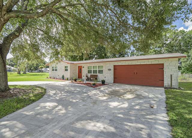Property at 7903 Lakeland Blvd, Fort Pierce, FL 34951, 3 beds, 2 baths