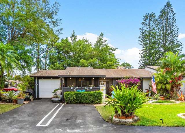 Property at 36 N Mahoris Dr, Royal Palm Beach, FL 33411, 3 beds, 2 baths