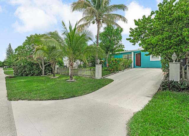 Property at 200 Ficus Tree Dr, Lake Worth, FL 33462, 3 beds, 1 bath